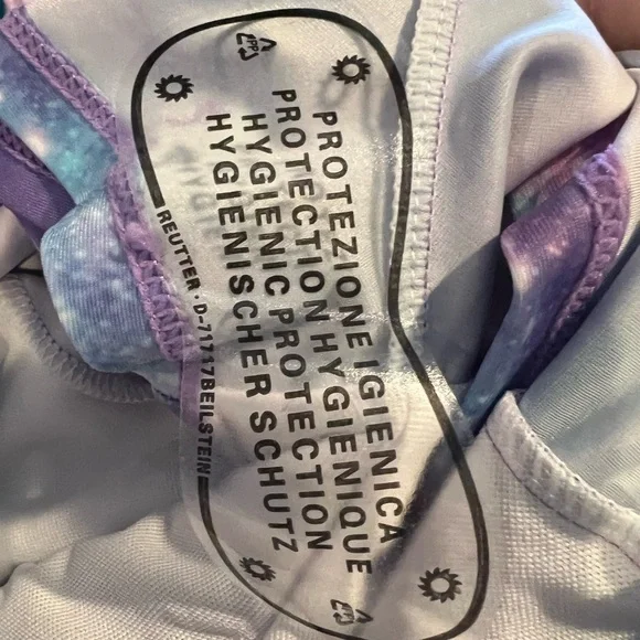 D17.24 NWOT Girls Two Pieces Swimsuit Swimming Skirt with Shorts Swimwear 8T - Picture 4 of 4